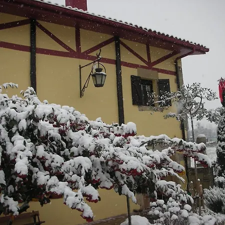 Casa Rural Montañenea *